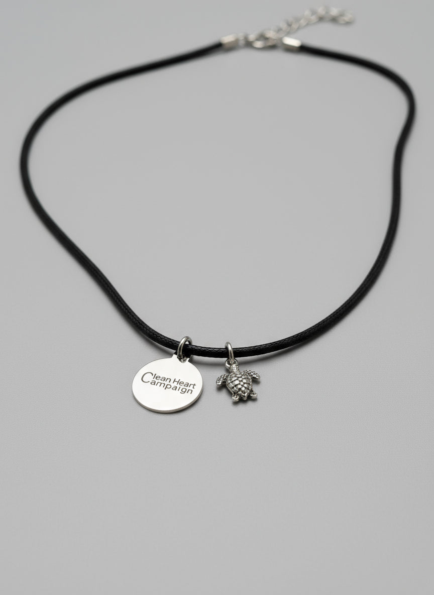 Cord. necklace with a pendant 